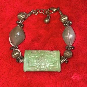 Pretty Jade Green Beaded Clasp Statement Bracelet